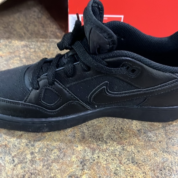Nike Big Kids Son Of Force Basketball Shoes . Sz 6 Unisex Women’s Sz7 - Picture 7 of 7
